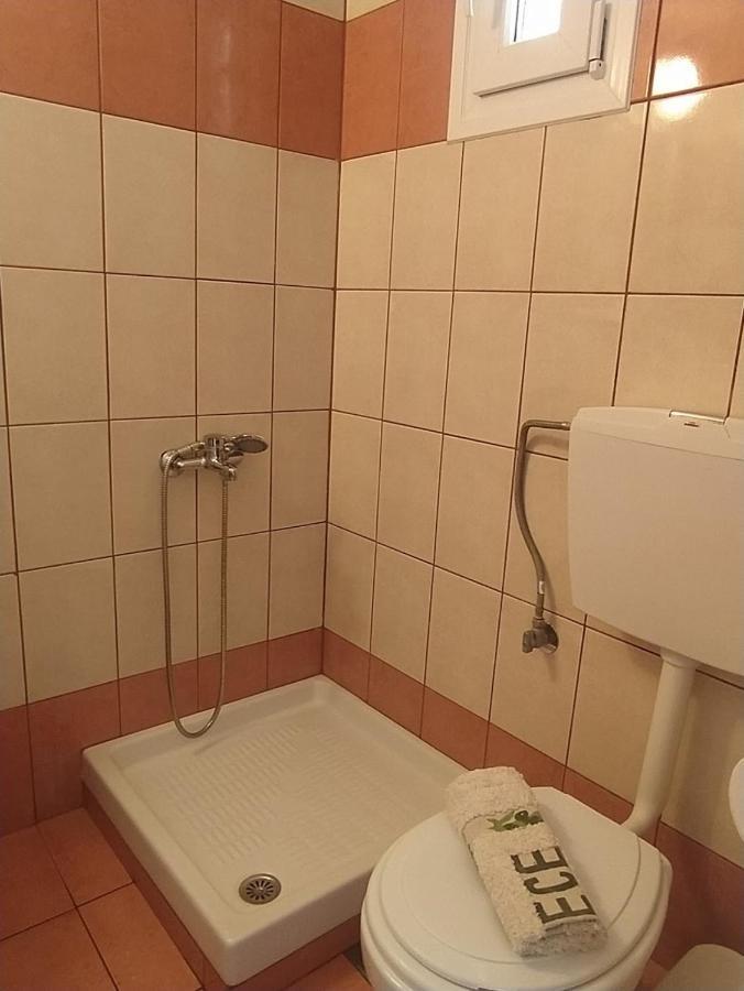 Afroditi Haus Сарти Екстериор снимка
